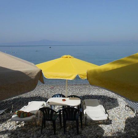 Horizon Aktaion Aparthotel Kalamata Exterior foto